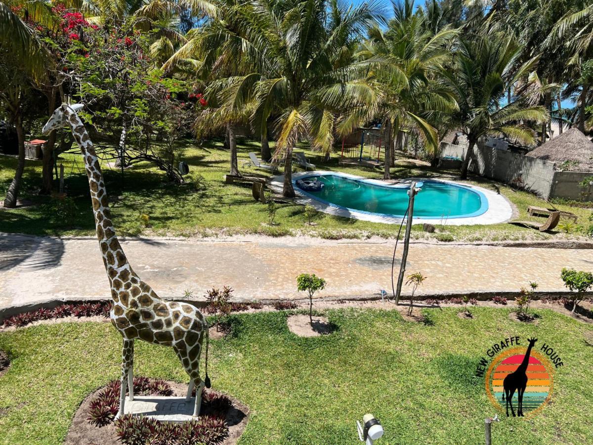 Bed and Breakfast New Giraffe House à Vilanculos Extérieur photo